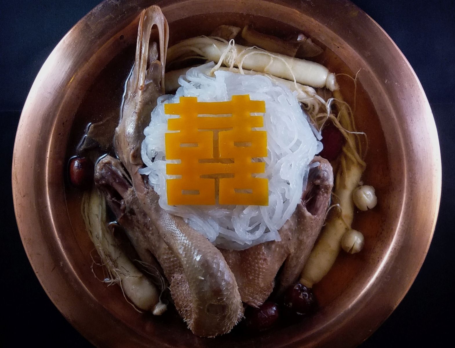 中华厨艺学院参与香港文化博物馆展览
呈现清帝大婚合卺宴菜式